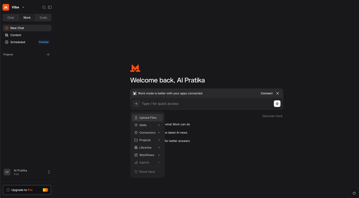 Il menu «Upload Files» aperto nella chat di Mistral per caricare il documento